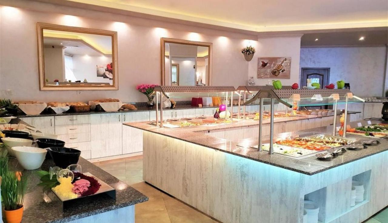 Grenada - Menada Apartments Słoneczny Brzeg Zewnętrze zdjęcie